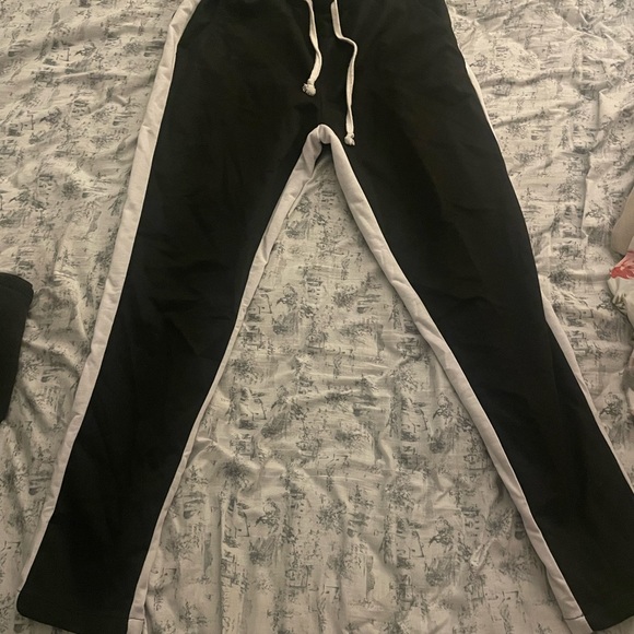 Striped pants size L - Picture 2 of 3